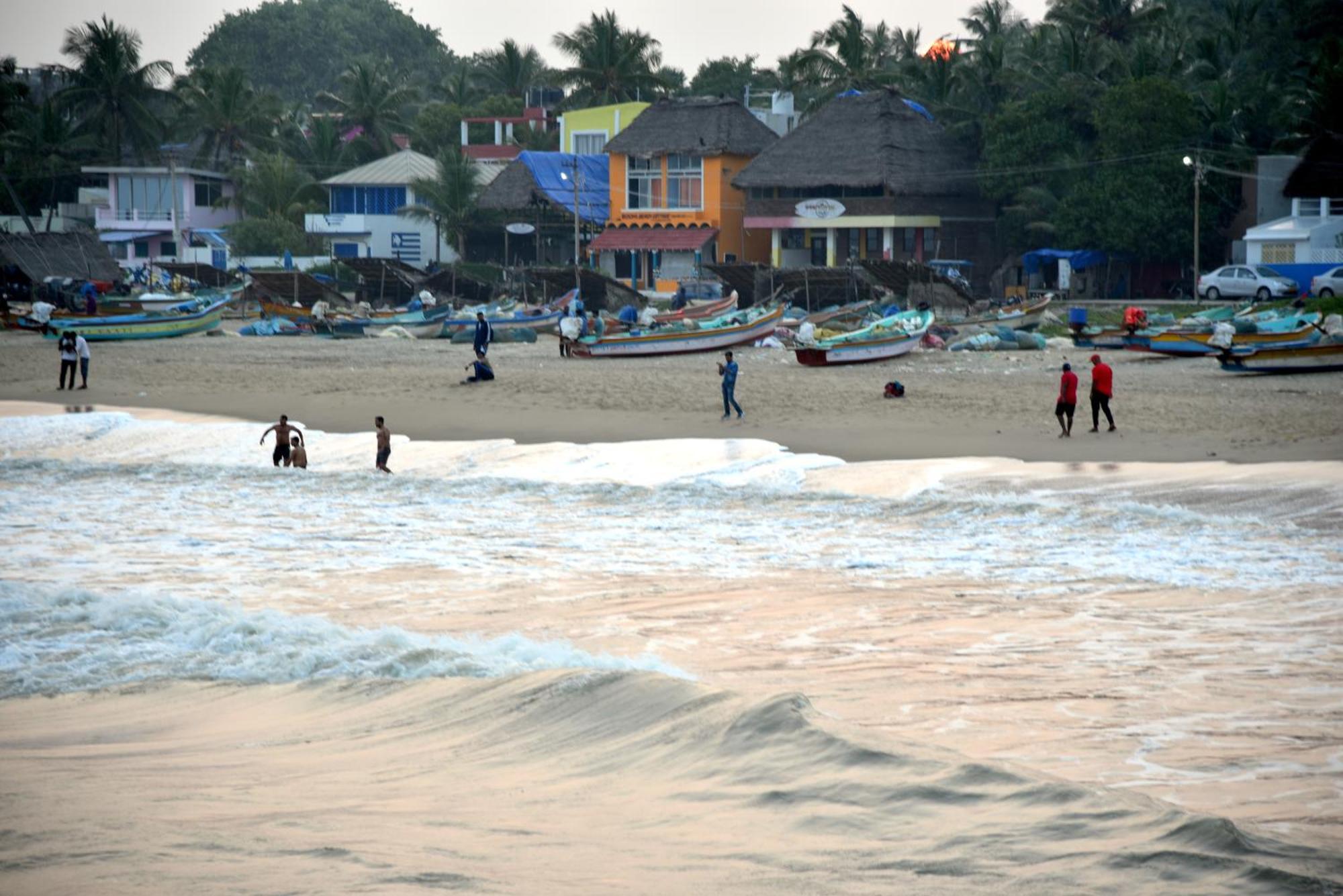 The Elite Beachview Pondicherry Exteriör bild